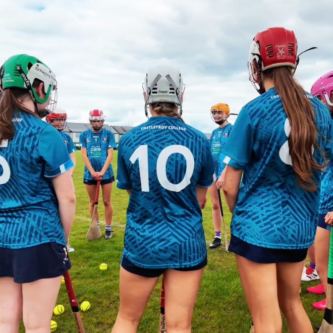 Castletroy College camogie player in McKvr kit